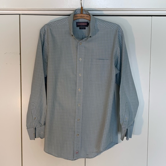 Vineyard Vines (M) - Picture 14 of 15